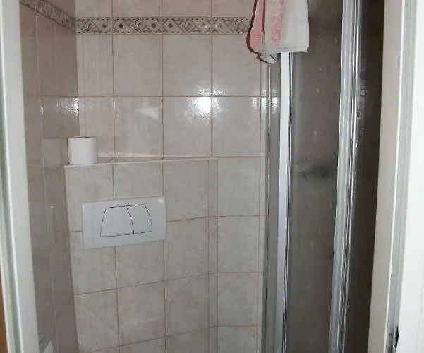 Gasthof-pension Waldruhe Herberg Virgen